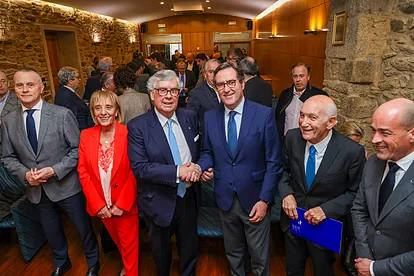 Vieites con Garamendi Su candidatura fue la única que ha concurrido a las elecciones y recibió el respaldo del 67% de los votos.