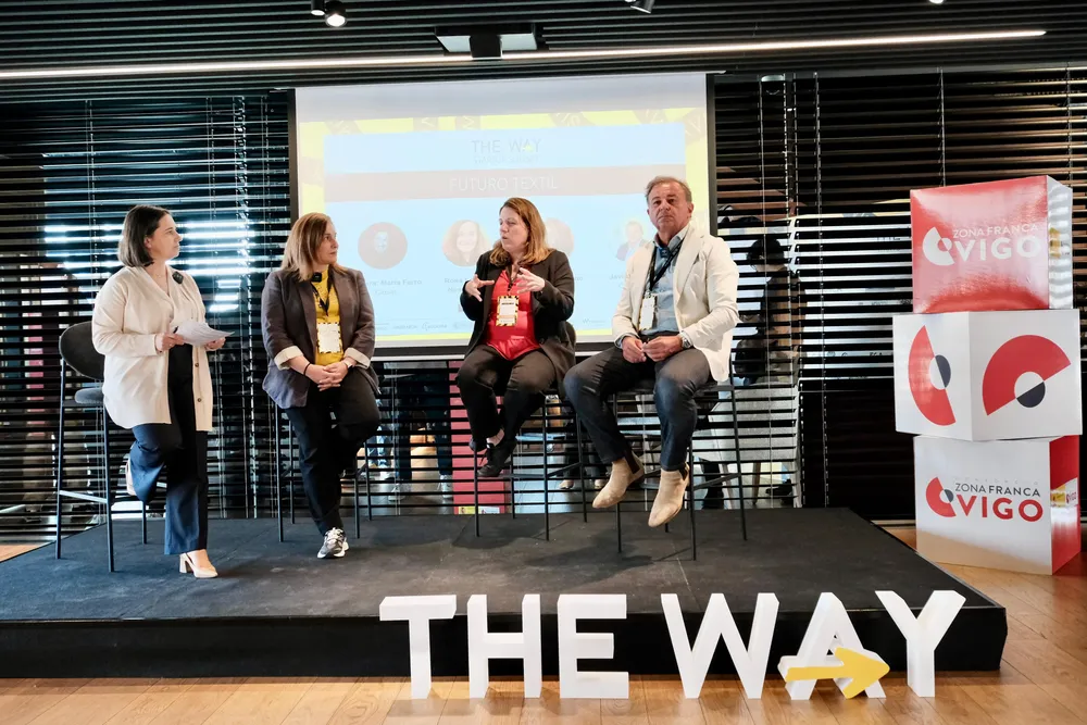 Marta Ferro, Rosa Loureiro, Paloma Castellano y Javier Guerra (Futuro del Textil). La jornada inaugural contó con la intervención de representantes de las administraciones públicas y del sector financiero