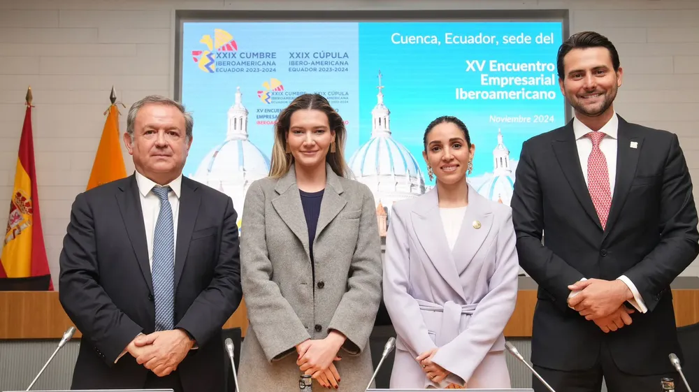Narciso Casado con los ministros ecuatoriano durante el Encuentro Emrpesarial celebrado en CEOE.
