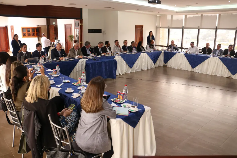 Algunos de los participantes en la reunión en Cuenca