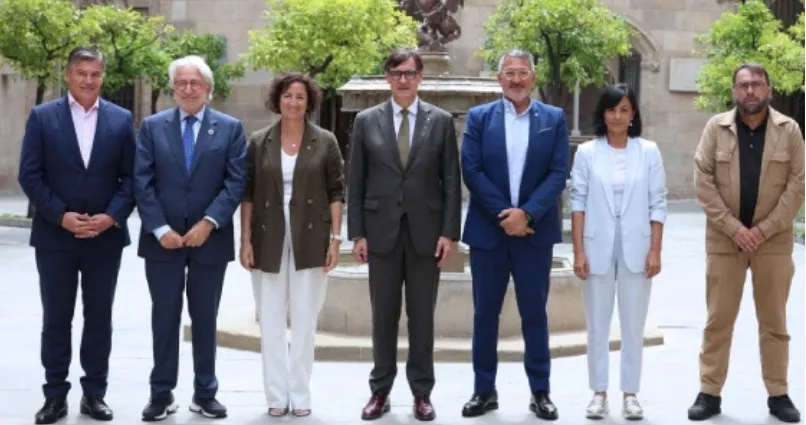 PIMEC con Salvador Illa El acuerdo reconoce que pensar en pequeño es pensar en grande.