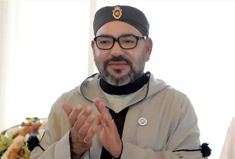 Mohamed VI de Marruecos Marruecos no solo compite en automoción; también quiere ser un actor clave en la transición energética.