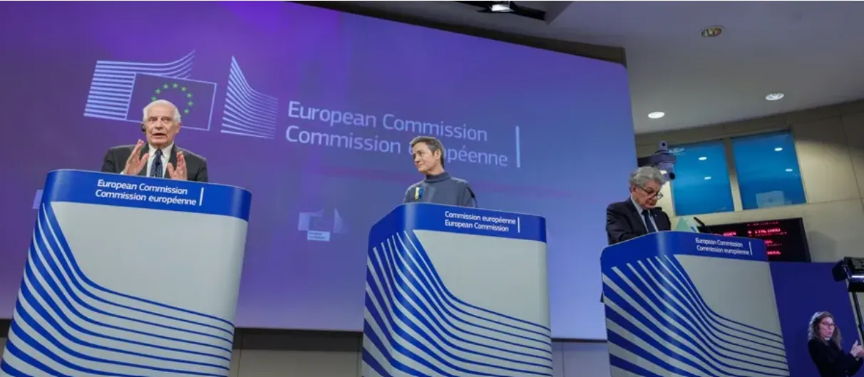 Representante de la UE y ministros