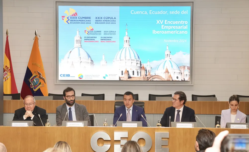 Daniel Noboa y Antonio Garamendi El presidente de Ecuador, junto al resto de ponentes en la inauguración del Encuentro Empresarial España-Ecuador