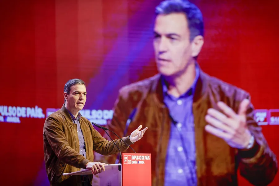 Pedro Sanchez Presidente del Gobierno de España ante un meeting del partido Socialista en Barcelona