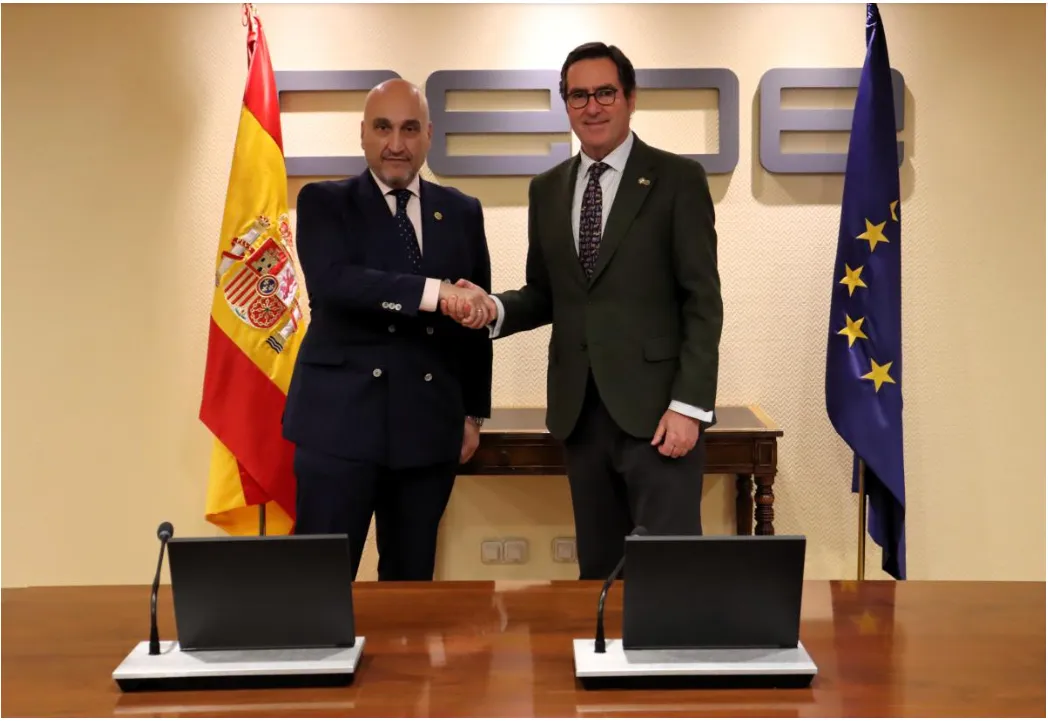 Garamendi junto a Olleros Empresas dedican una media de 20 horas al mes a gestionar trámites burocráticos