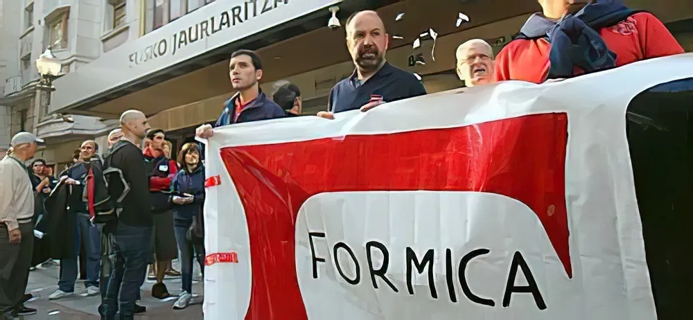 Trabajadores Formica la filial española de Formica acumulaba pérdidas durante años.