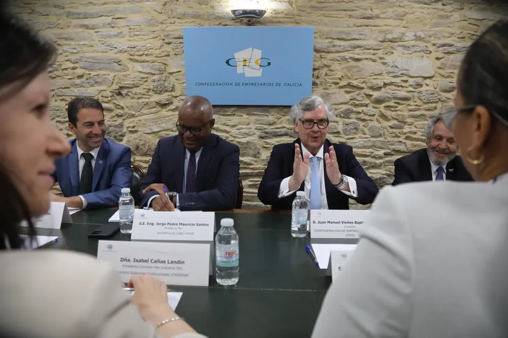 Reunión CEG- Cabo Verde nuestras empresas han participado en proyectos significativos en Cabo Verde, como la construcción del mayor puerto pesquero del país.