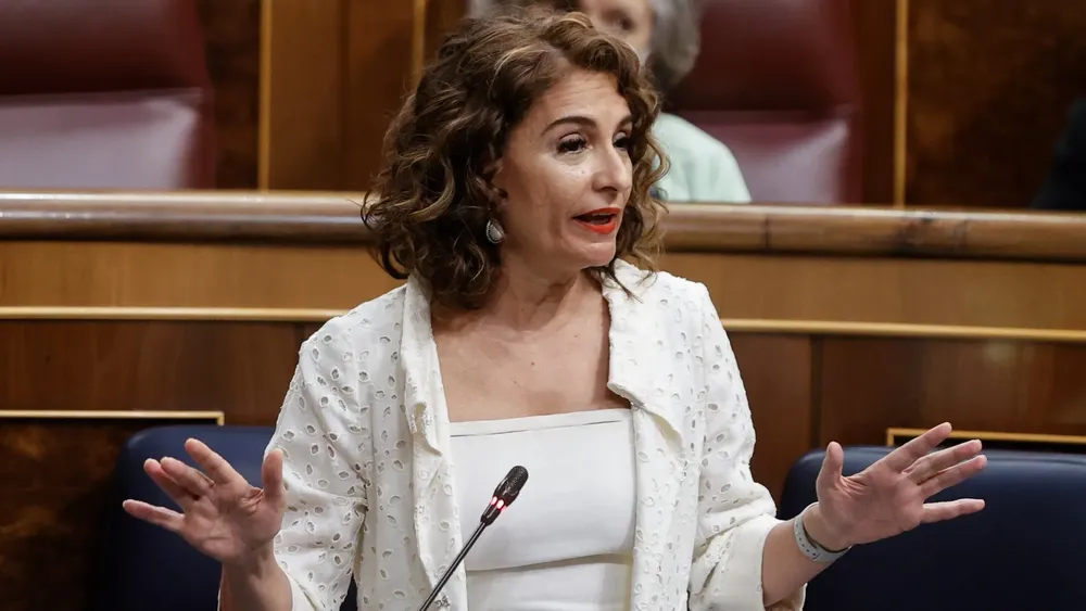 María jesús Montero El tipo de interés para deudas con Hacienda y la Seguridad Social se mantiene en el 4,0625%,